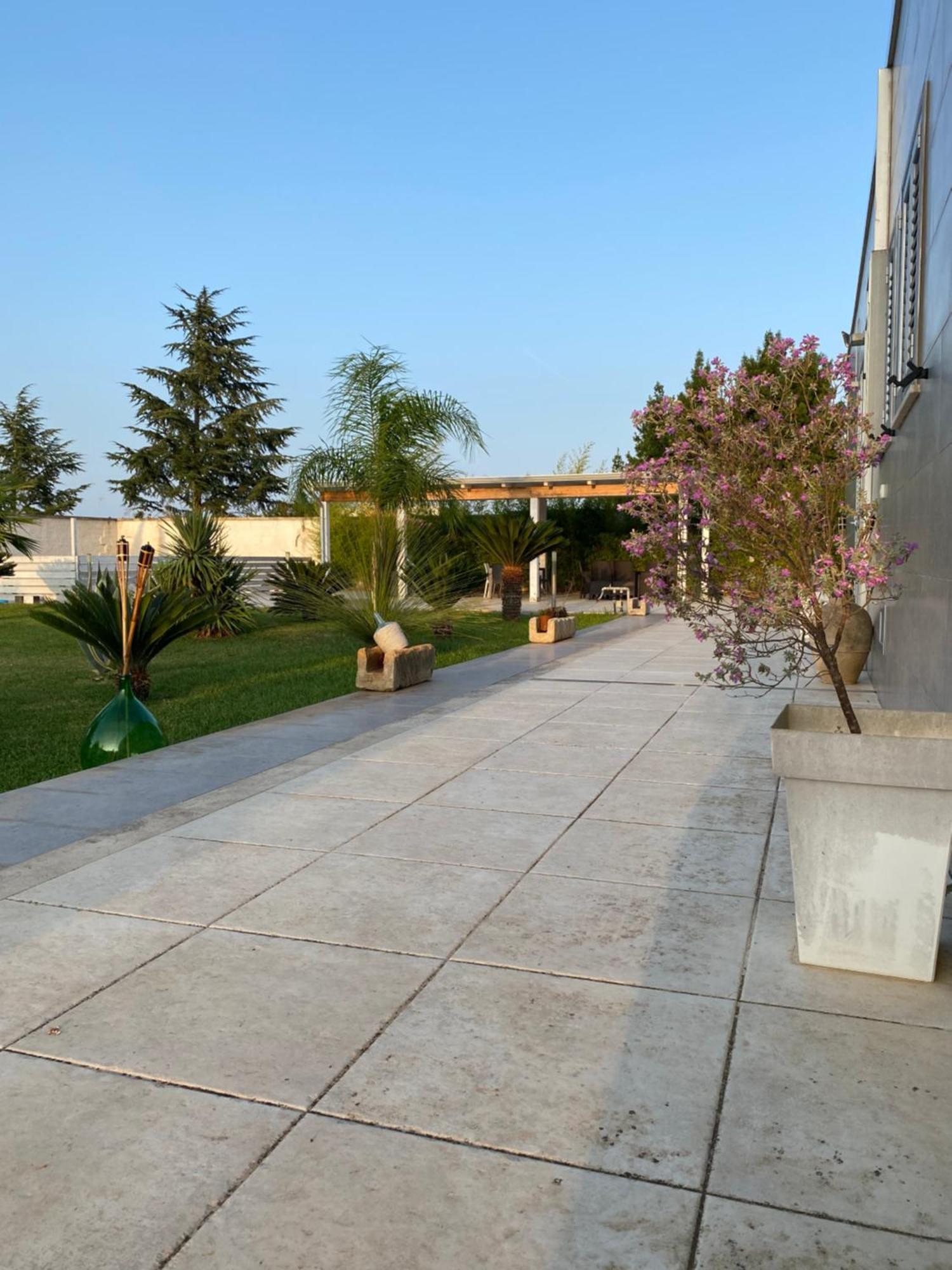 B&B Italia Carmiano  Εξωτερικό φωτογραφία